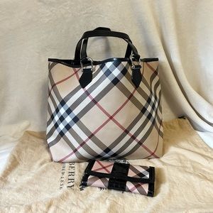 Burberry Tote & Wallet. Matching.